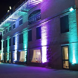 Il Patino 3*, Cascine Italia