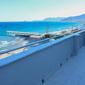 Vela D'oro 3*, Pietra Ligure Italia